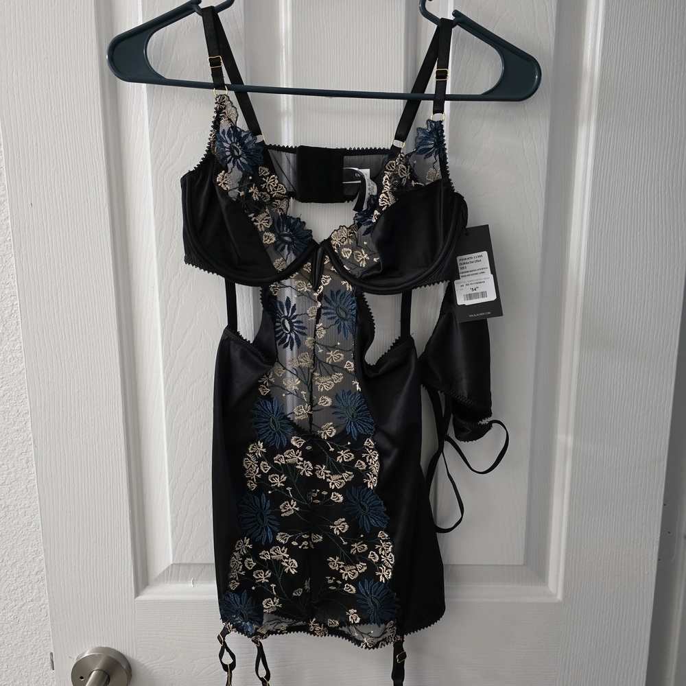 Cheri Black and Blue Floral Lingerie Set